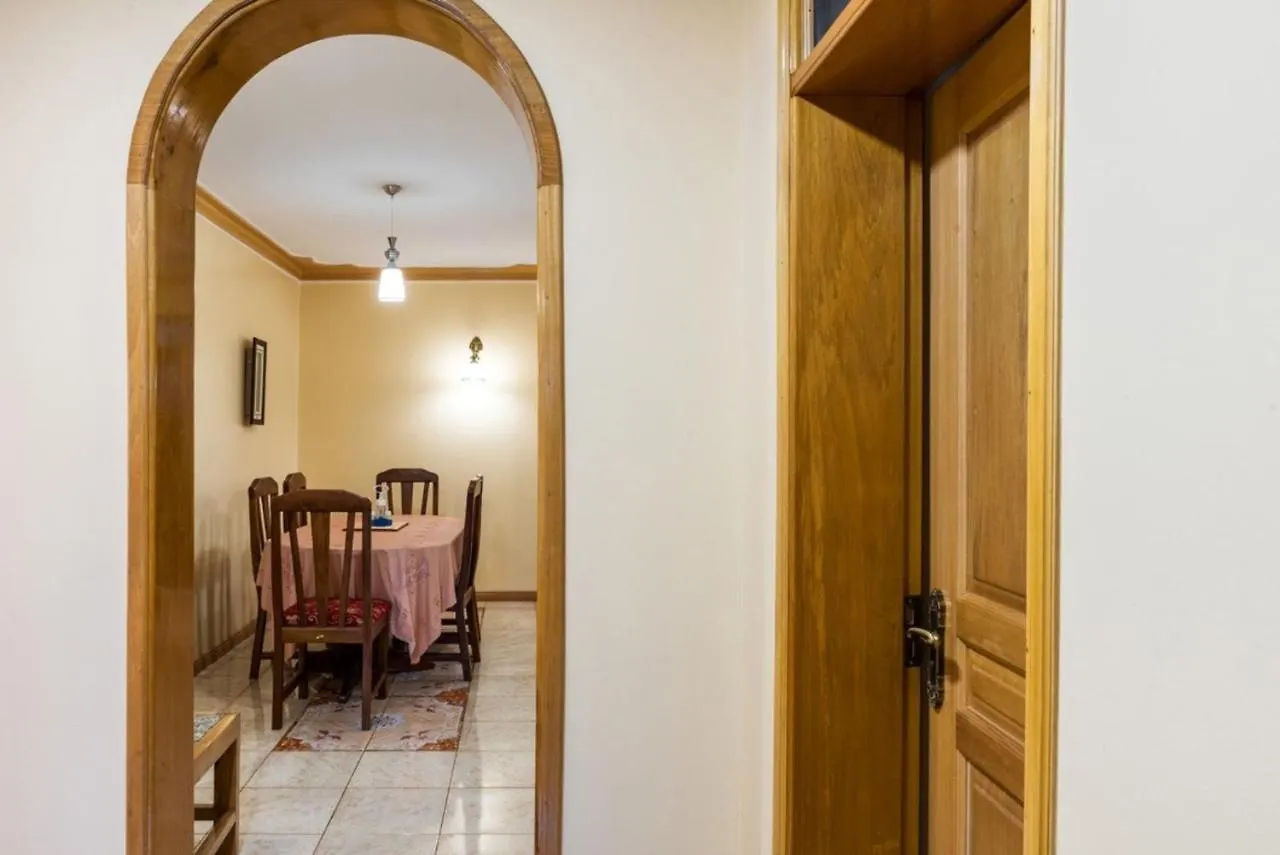 Lovely Apartment With View For 24 People Kampala 0*,